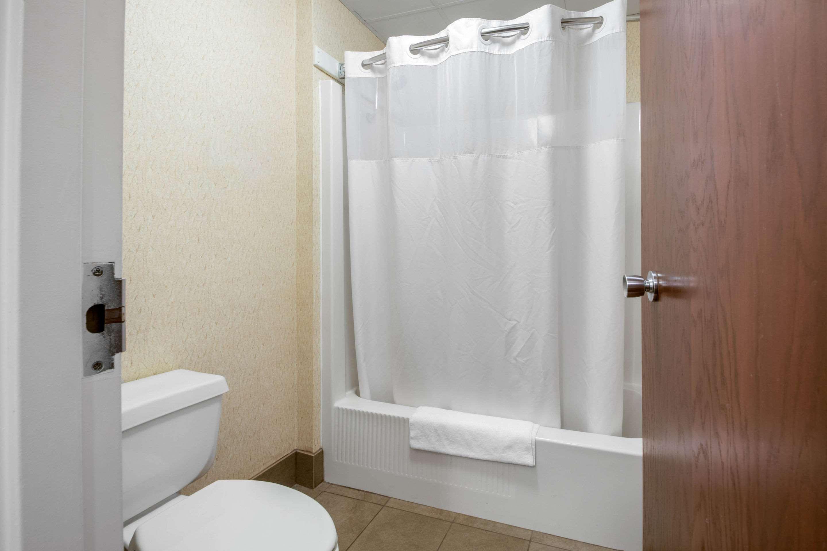 Econo Lodge Wisconsin Rapids Eksteriør bilde