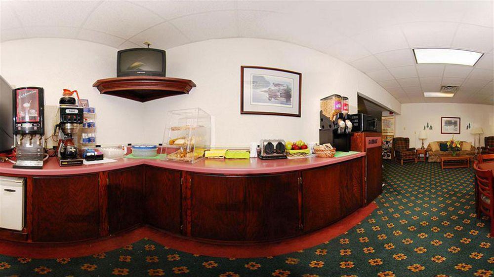 Econo Lodge Wisconsin Rapids Eksteriør bilde