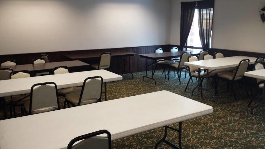 Econo Lodge Wisconsin Rapids Eksteriør bilde